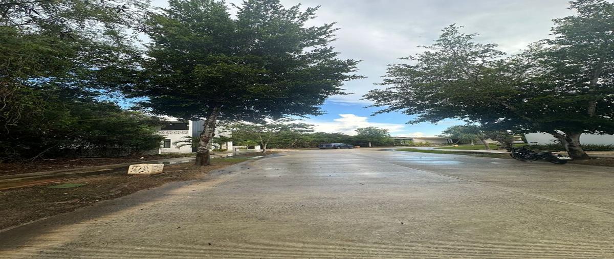 Foto de terreno habitacional en 1 , yucatán country club, mérida, yucatán, 0 foto 02 Foto de terreno habitacional en venta en 1 , yucatán country club, mérida, yucatán, 0 No. 02