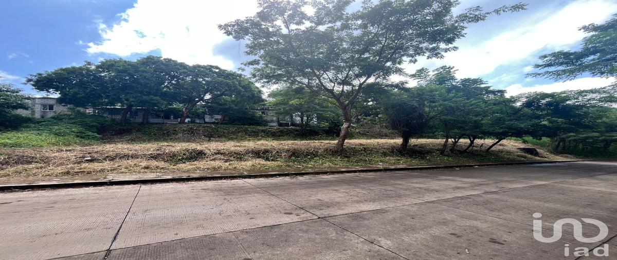 Foto de terreno comercial en 10 de mayo , emiliano zapata, san andrés tuxtla, veracruz de ignacio de la llave, 30513404 foto 01 Foto de terreno comercial en renta en 10 de mayo , emiliano zapata, san andrés tuxtla, veracruz de ignacio de la llave, 30513404 No. 01