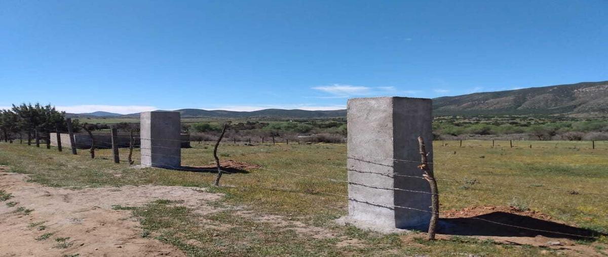 Foto de terreno habitacional en venta en 11 de agosto , ojos negros, ensenada, baja california, 28910219 No. 01