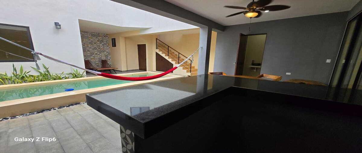 Foto de casa en venta en 30 , merida centro, mérida, yucatán, 30047228 No. 03