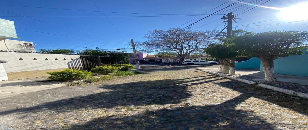 Venta casa en 4a de Palapas, Colonia Las Palmas, C.P. 28017