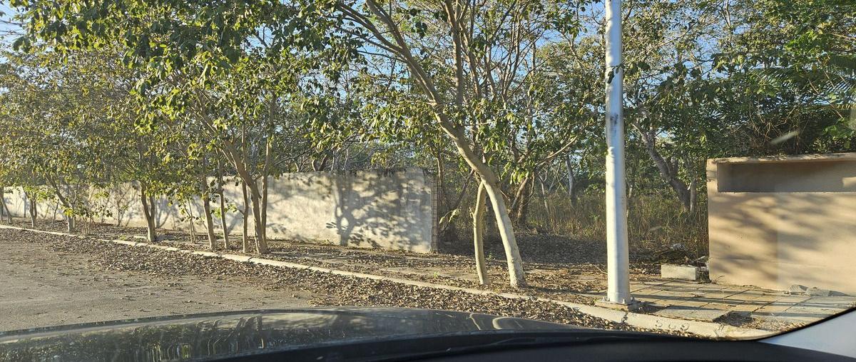 Foto de terreno habitacional en 51 , residencial xcanatún, mérida, yucatán, 0 foto 02 Foto de terreno habitacional en venta en 51 , residencial xcanatún, mérida, yucatán, 0 No. 02