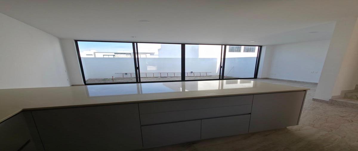 Foto de casa en venta en  , adamar, tlajomulco de zúñiga, jalisco, 31522627 No. 03
