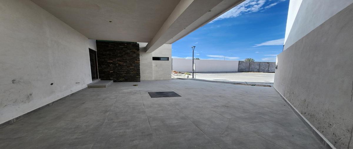 Foto de casa en venta en  , albareda residencial, saltillo, coahuila de zaragoza, 30631513 No. 03