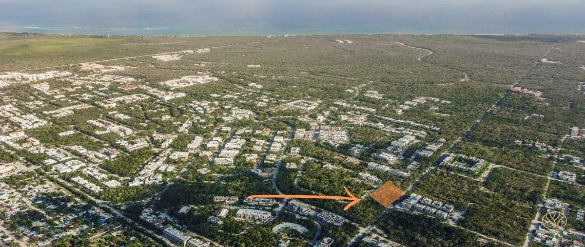 Foto de terreno habitacional en venta en  , aldea zama, tulum, quintana roo, 14101771 No. 01