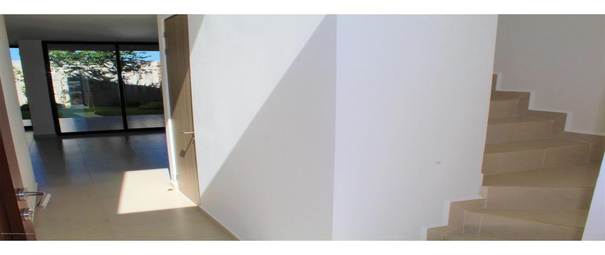 Foto de casa en venta en  , altos juriquilla, querétaro, querétaro, 0 No. 03