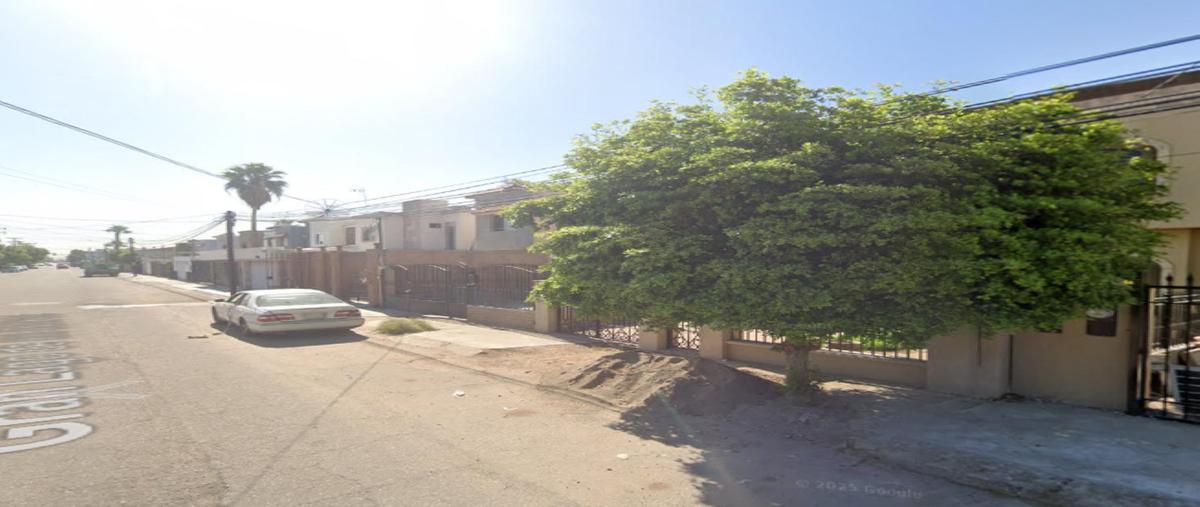 Foto de casa en , ampliación jardines del lago, mexicali, baja california, 30548495 foto 02 Foto de casa en venta en , ampliación jardines del lago, mexicali, baja california, 30548495 No. 02