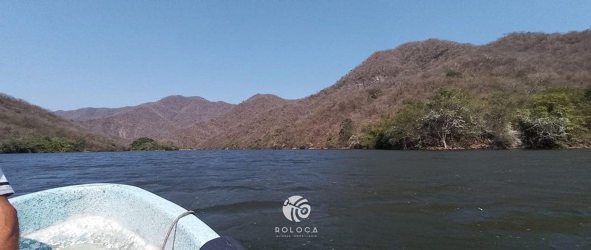 Foto de terreno habitacional en venta en  , arteaga, arteaga, michoacán de ocampo, 0 No. 05