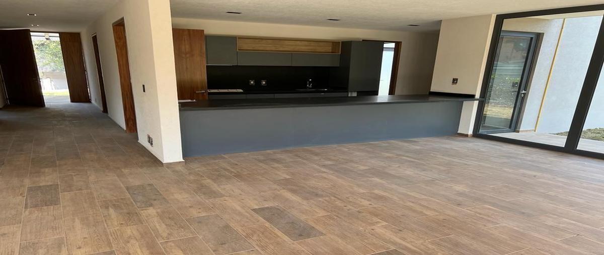 Foto de casa en venta en  , avándaro, valle de bravo, méxico, 0 No. 03
