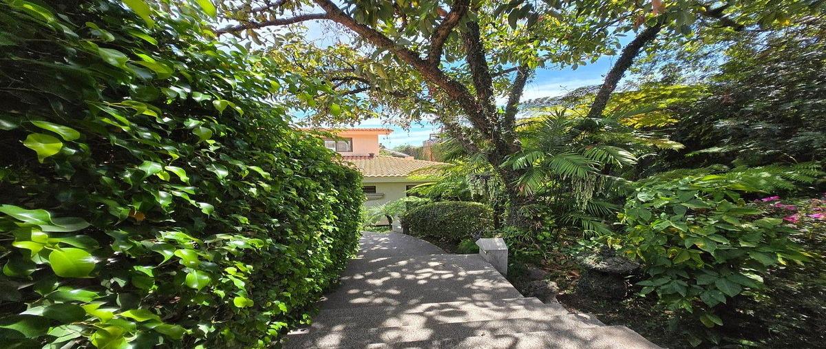 Foto de casa en venta en avenida acueducto , colinas de san javier, guadalajara, jalisco, 31081984 No. 02