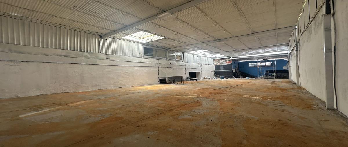 Foto de bodega en renta en avenida emiliano zapata , tlaltenango, cuernavaca, morelos, 30109572 No. 01
