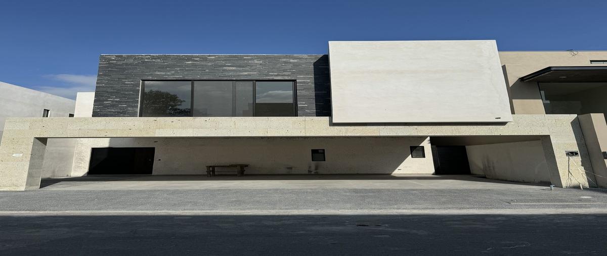 Foto de casa en avenida las esmeraldas , los cristales, monterrey, nuevo león, 27782959 foto 01 Foto de casa en venta en avenida las esmeraldas , los cristales, monterrey, nuevo león, 27782959 No. 01