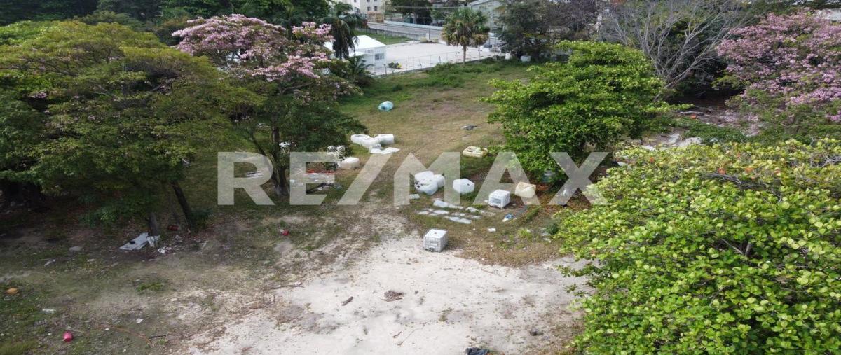 Foto de terreno habitacional en venta en avenida libertad , héroes de nacozari, carmen, campeche, 0 No. 03
