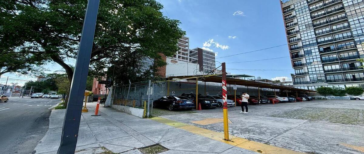 Foto de terreno comercial en venta en avenida miguel hidalgo y costilla , lafayette, guadalajara, jalisco, 30183058 No. 02