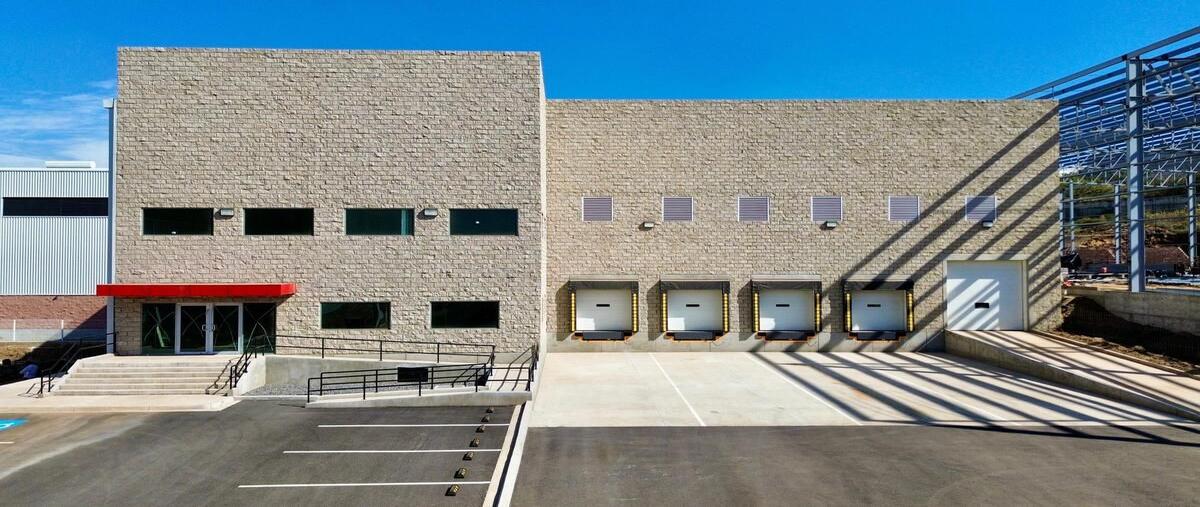 Foto de nave industrial en avenida perif. ptemanuel gomez morin , colinas de tonalá, tonalá, jalisco, 29102816 foto 01 Foto de nave industrial en renta en avenida perif. ptemanuel gomez morin , colinas de tonalá, tonalá, jalisco, 29102816 No. 01