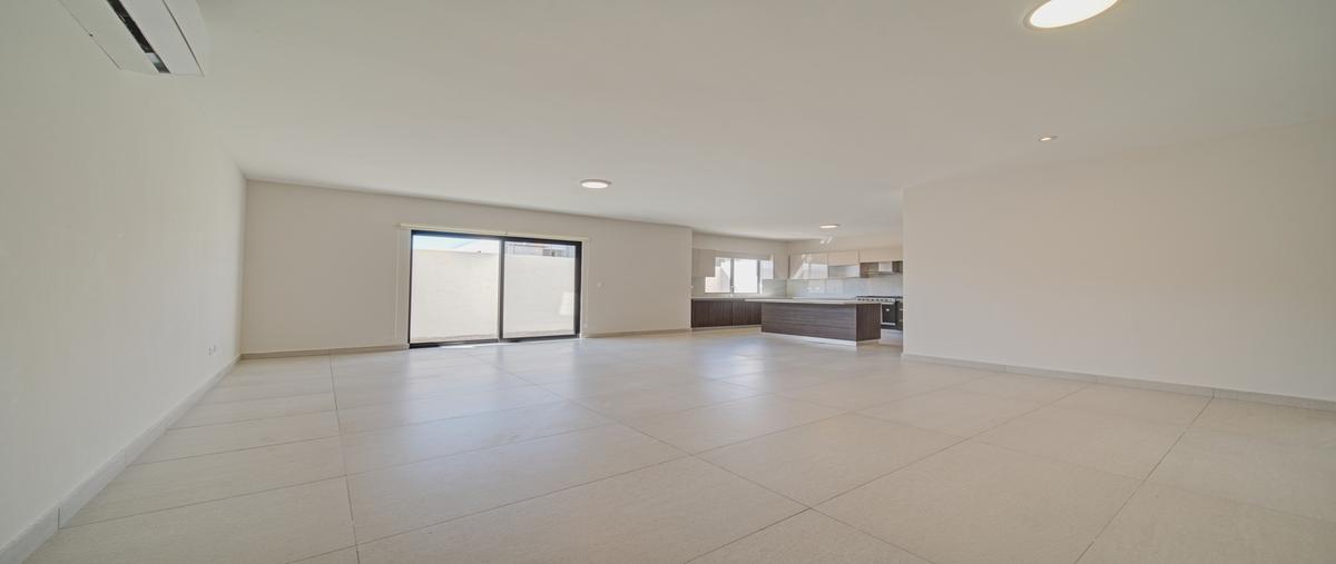 Foto de casa en venta en avenida santos genoveva , albareda residencial, saltillo, coahuila de zaragoza, 30617163 No. 04