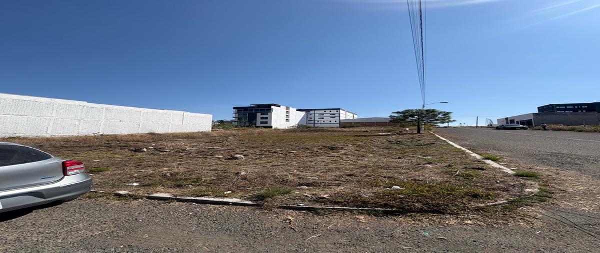 Foto de terreno habitacional en venta en  , balcones de santa maria, morelia, michoacán de ocampo, 0 No. 03