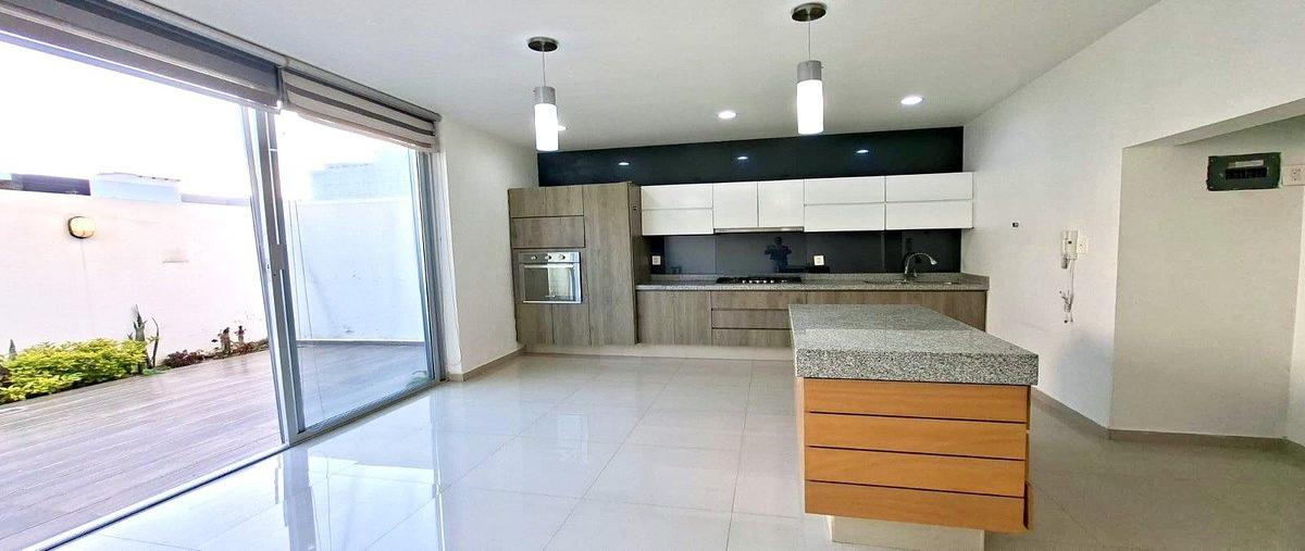 Foto de casa en baluarte , el alcázar (casa fuerte), tlajomulco de zúñiga, jalisco, 30833424 foto 03 Foto de casa en venta en baluarte , el alcázar (casa fuerte), tlajomulco de zúñiga, jalisco, 30833424 No. 03