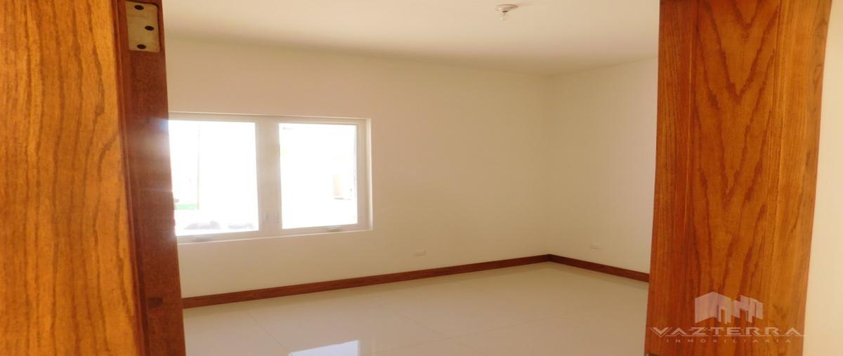 Foto de casa en venta en  , bosques de san francisco i y ii, chihuahua, chihuahua, 13782579 No. 02