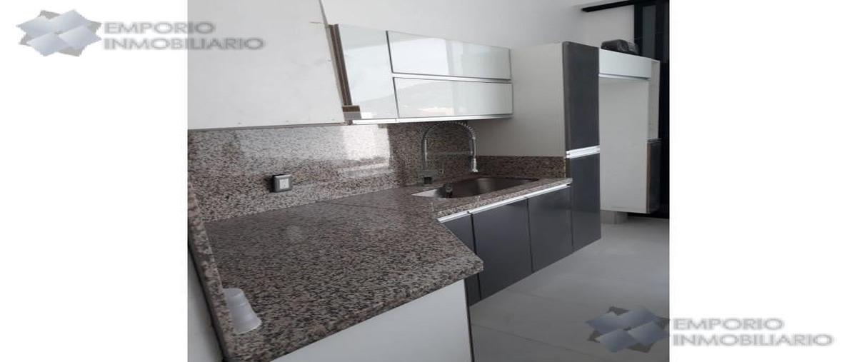 Foto de casa en venta en  , bosques de santa anita, tlajomulco de zúñiga, jalisco, 30298863 No. 03