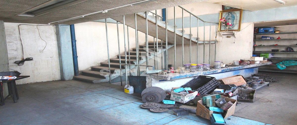 Foto de local en boulevard adolfo lopez mateos , jardines de celaya 1a secc, celaya, guanajuato, 0 foto 04 Foto de local en renta en boulevard adolfo lopez mateos , jardines de celaya 1a secc, celaya, guanajuato, 0 No. 04