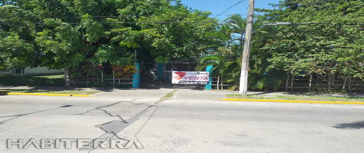 Foto de casa en boulevard manuel maples arce , adolfo ruiz cortines, tuxpan, veracruz de ignacio de la llave, 0 foto 01 Foto de casa en venta en boulevard manuel maples arce , adolfo ruiz cortines, tuxpan, veracruz de ignacio de la llave, 0 No. 01