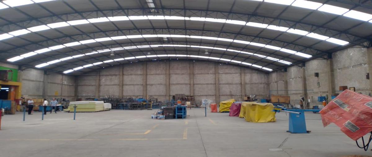 Foto de bodega en renta en  , bugambilias, puebla, puebla, 30259478 No. 01