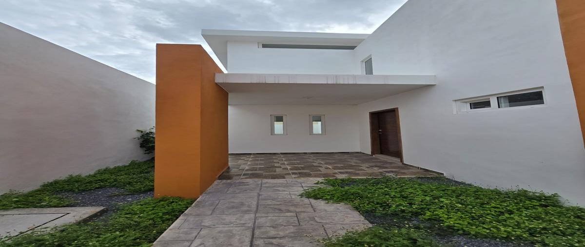 Foto de casa en venta en calle cuarta , las fuentes, reynosa, tamaulipas, 30604729 No. 03