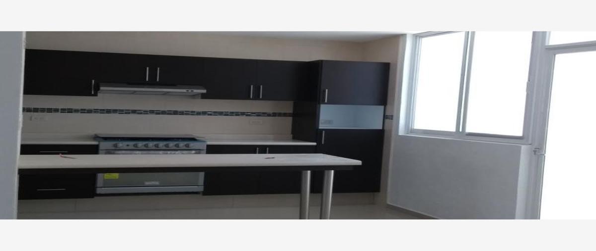Foto de casa en venta en calle del dorado , villas de bernalejo, irapuato, guanajuato, 8584242 No. 04