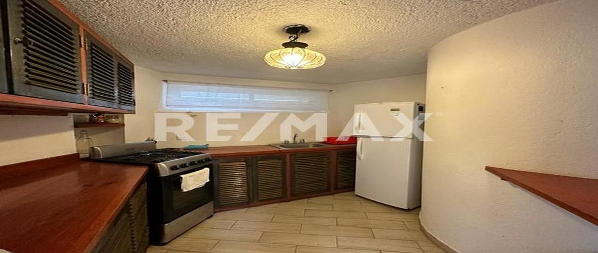 Foto de casa en venta en calle privada de versalles , valle de bravo, valle de bravo, méxico, 0 No. 03