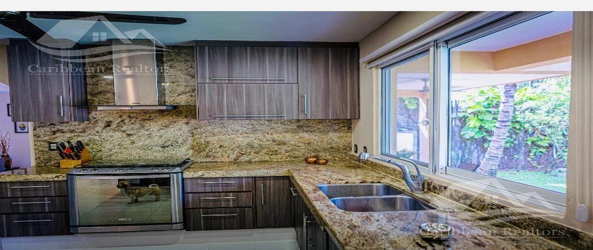 Foto de casa en venta en  , campestre, benito juárez, quintana roo, 0 No. 03