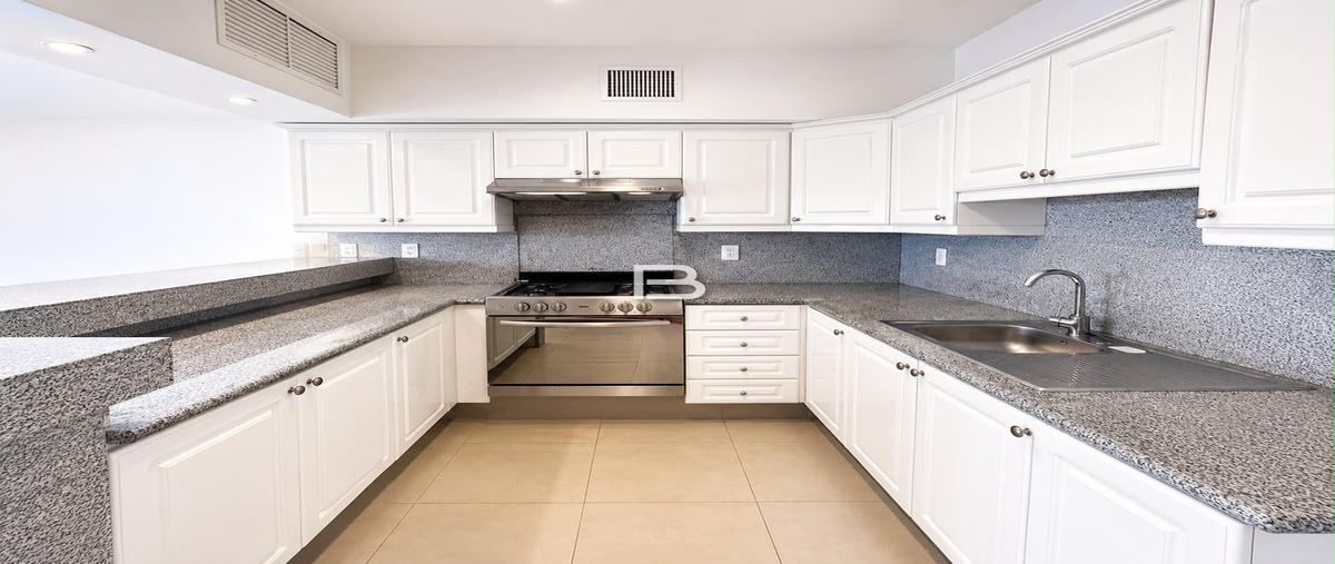 Foto de departamento en venta en  , cancún centro, benito juárez, quintana roo, 0 No. 03