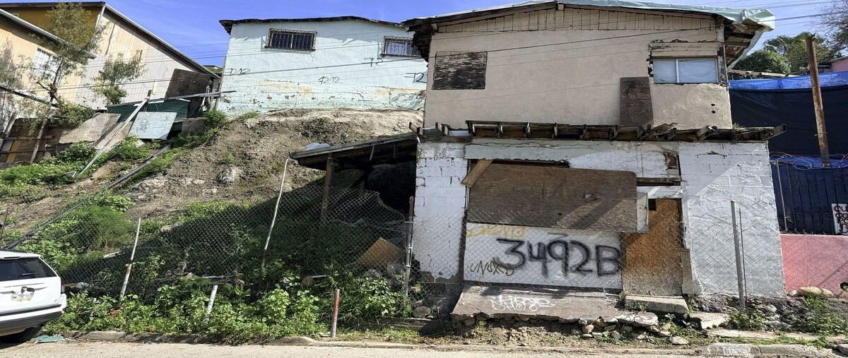 Foto de terreno habitacional en cañón johnson , zona centro, tijuana, baja california, 0 foto 02 Foto de terreno habitacional en venta en cañón johnson , zona centro, tijuana, baja california, 0 No. 02