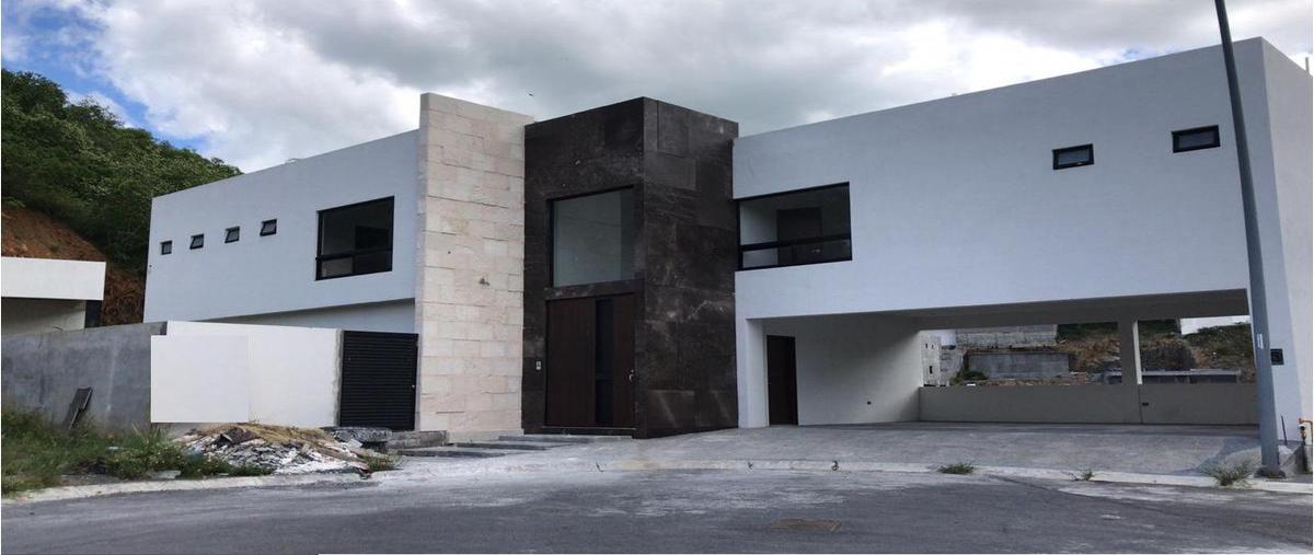 Foto de casa en , carolco, monterrey, nuevo león, 9761090 foto 01 Foto de casa en venta en , carolco, monterrey, nuevo león, 9761090 No. 01