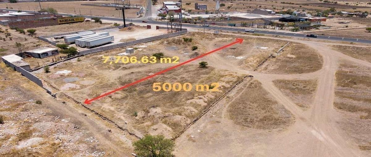 Foto de terreno habitacional en venta en carretera a qro. cruzando la entrada a jalpa , jalpa, san miguel de allende, guanajuato, 24710581 No. 03
