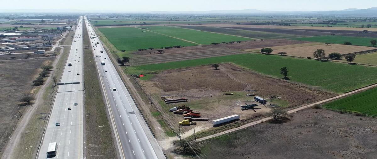 Foto de terreno habitacional en carretera federal 57 , palo alto, el marqués, querétaro, 0 foto 03 Foto de terreno habitacional en venta en carretera federal 57 , palo alto, el marqués, querétaro, 0 No. 03