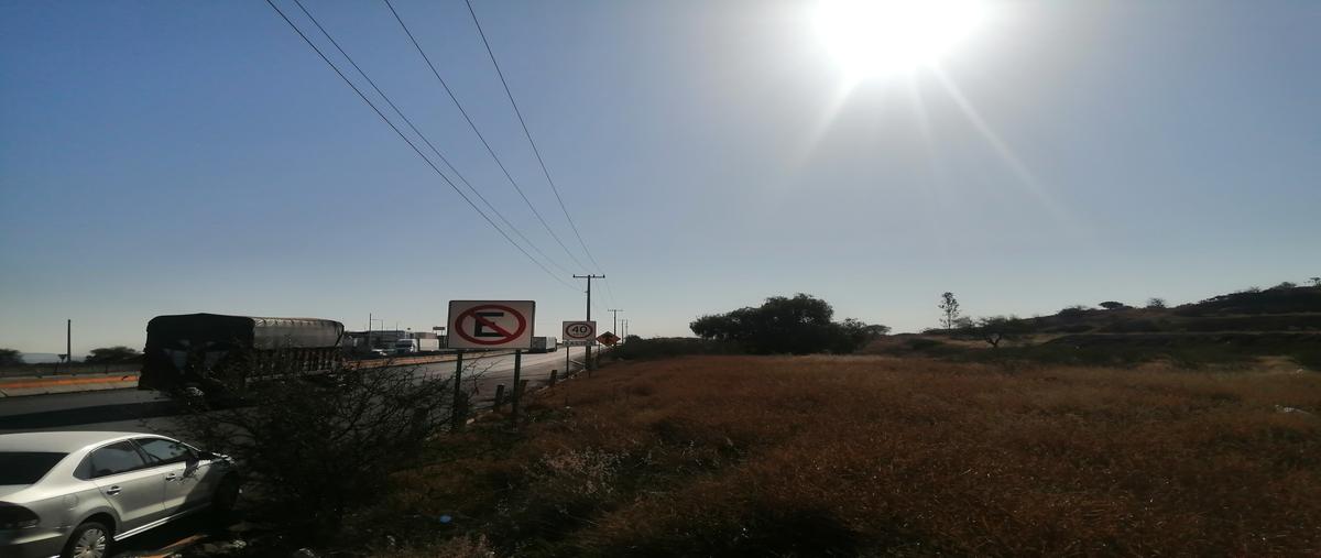 Foto de terreno comercial en carretera queretaro celaya , san pedro tenango el nuevo, apaseo el grande, guanajuato, 27952587 foto 03 Foto de terreno comercial en venta en carretera queretaro celaya , san pedro tenango el nuevo, apaseo el grande, guanajuato, 27952587 No. 03