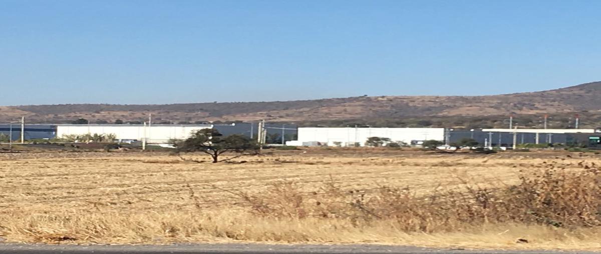 Foto de terreno comercial en carretera valle, salamanca km3.30 ejiso de guantes , rancho de guantes, valle de santiago, guanajuato, 4374646 foto 04 Foto de terreno comercial en venta en carretera valle, salamanca km3.30 ejiso de guantes , rancho de guantes, valle de santiago, guanajuato, 4374646 No. 04