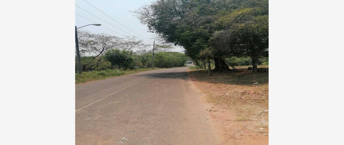 Foto de terreno comercial en venta en carretera villahermosa teapa kilometro 25 venta de 6 hectareas , la huasteca 2da. sección (alvarado la raya), centro, tabasco, 26424407 No. 04