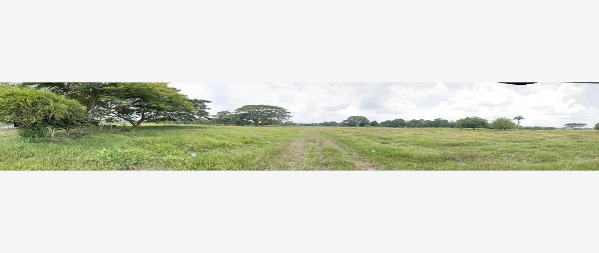 Foto de rancho en venta en  , centro tular 1ra. sección, comalcalco, tabasco, 28329028 No. 02