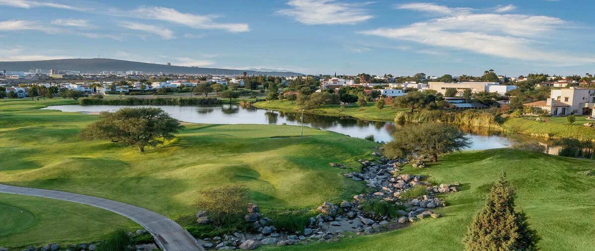 Foto de terreno habitacional en venta en cerrada campanario de guadalupe , el campanario, querétaro, querétaro, 29867162 No. 03