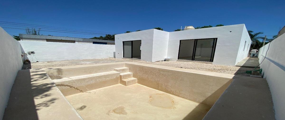 Foto de casa en venta en  , chichi suárez, mérida, yucatán, 0 No. 03