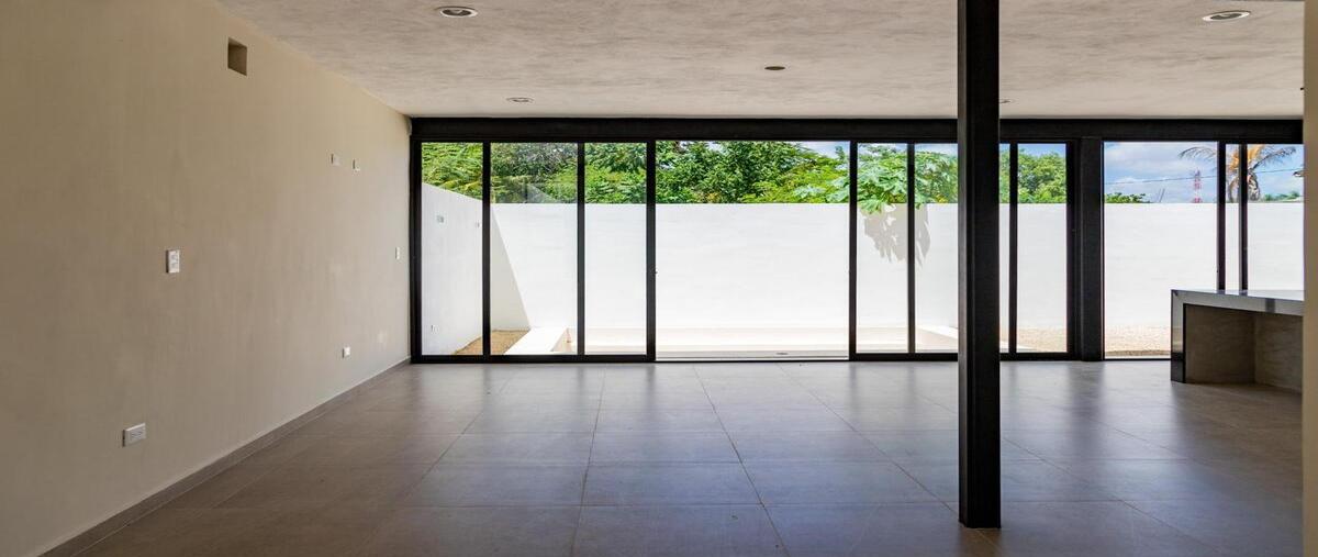 Foto de casa en venta en  , chichi suárez, mérida, yucatán, 0 No. 03