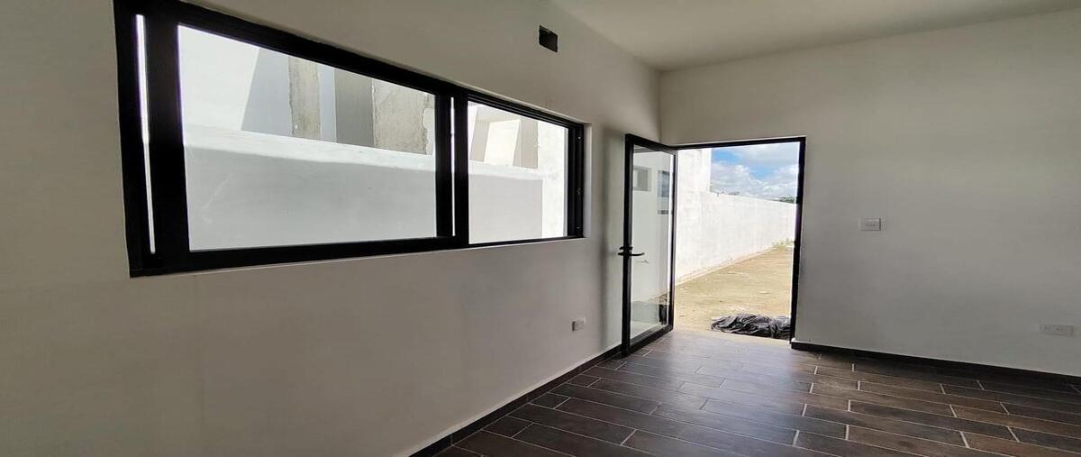 Foto de casa en venta en  , chichi suárez, mérida, yucatán, 30710582 No. 03