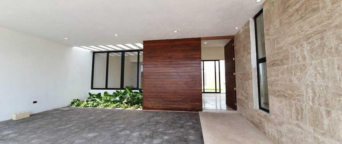 Foto de casa en venta en  , chichi suárez, mérida, yucatán, 30710590 No. 03