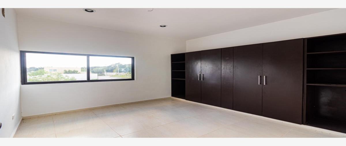 Foto de casa en venta en  , chichi suárez, mérida, yucatán, 0 No. 04