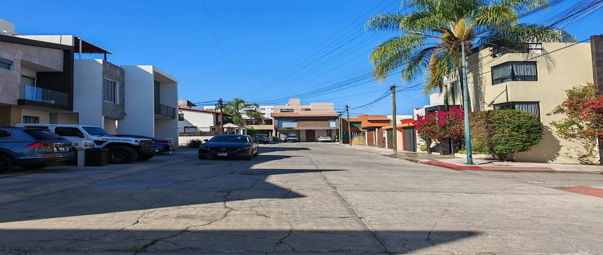 Foto de casa en circuito hacienda de cantabria , paseos de la hacienda, morelia, michoacán de ocampo, 30919360 foto 03 Foto de casa en venta en circuito hacienda de cantabria , paseos de la hacienda, morelia, michoacán de ocampo, 30919360 No. 03