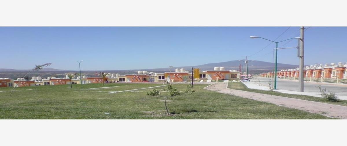 Foto de casa en venta en circuito loma la cebada 0, villas de las lomas, la piedad, michoacán de ocampo, 24813738 No. 02
