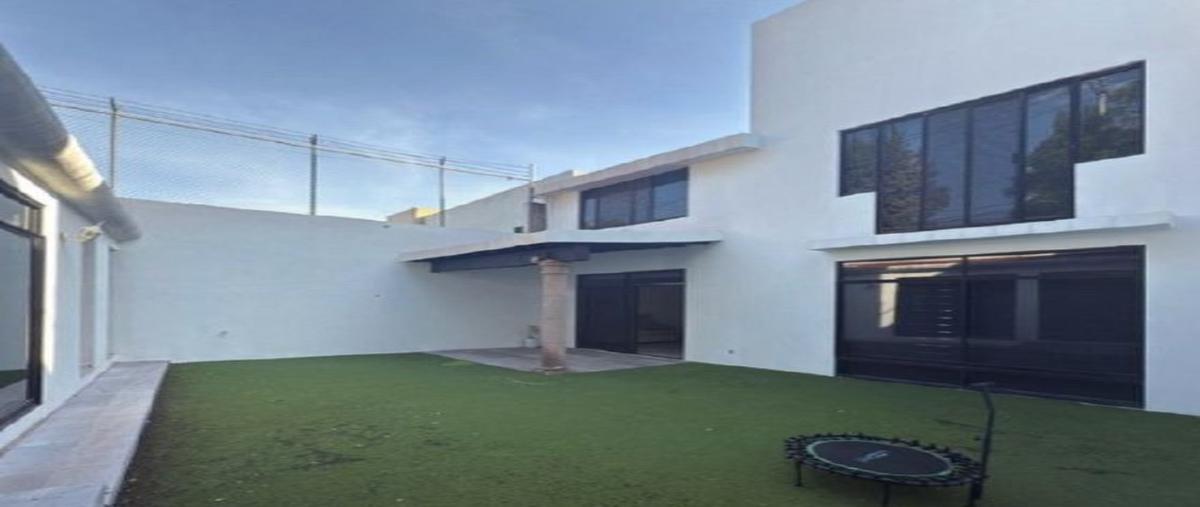 Foto de casa en venta en  , claustros del parque, querétaro, querétaro, 0 No. 02