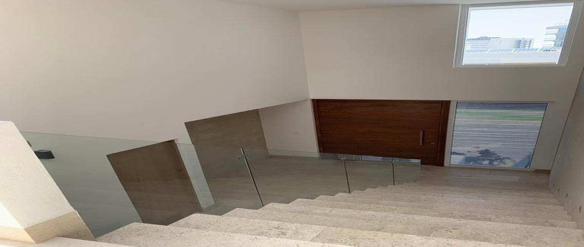 Foto de casa en venta en  , club de golf la loma, san luis potosí, san luis potosí, 31615386 No. 04